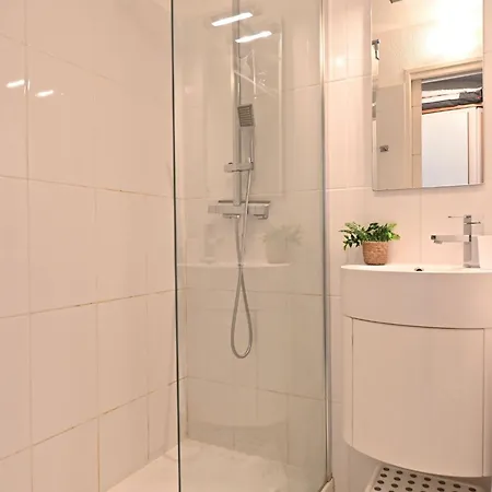 Le Belvedere - R8 240 By Interhome Apartamento