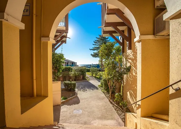 Le Belvedere - R8 240 By Interhome *