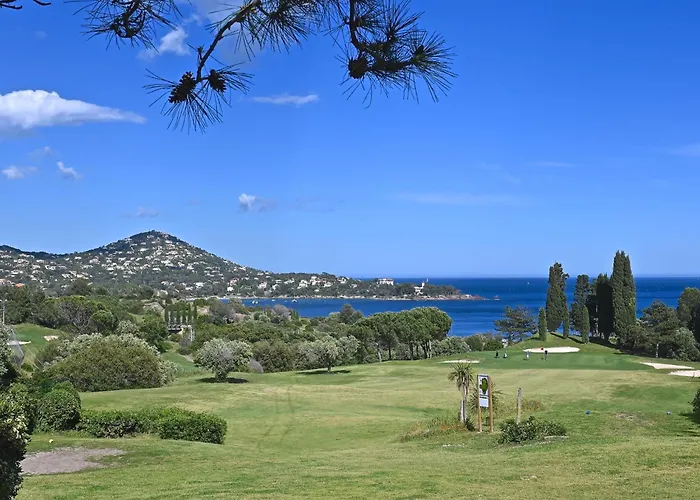 Le Belvedere - R8 240 By Interhome Appartement Saint-Raphaël